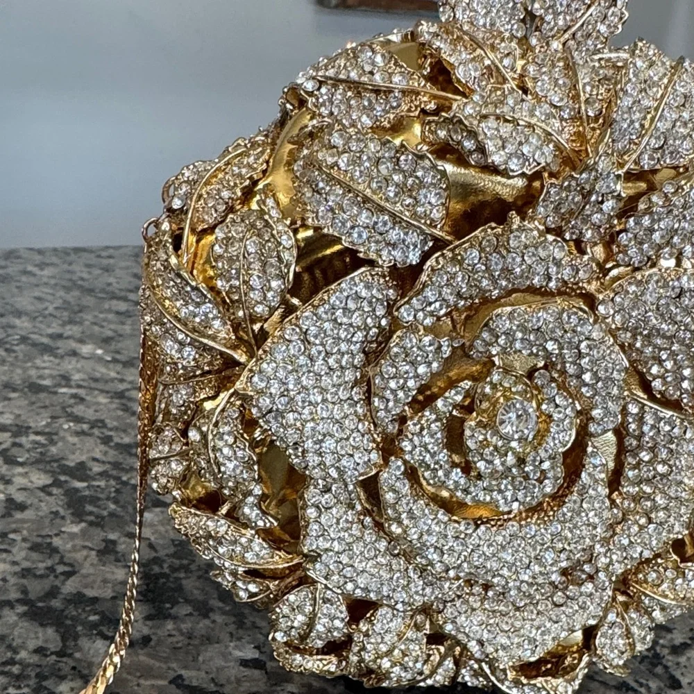 Elegant Gold Floral Clutch NWOT - Picture 3 of 16